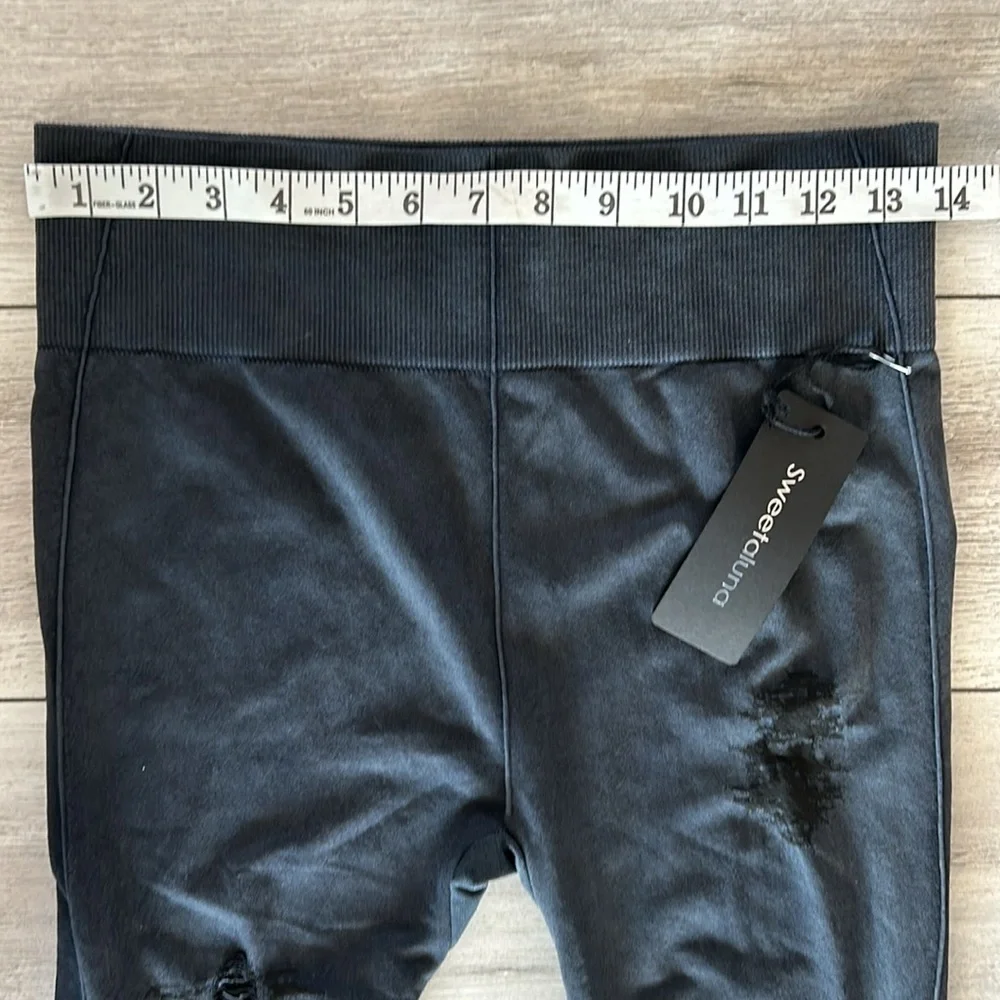 Sweet Taluna Gray Leggings with ripped distressed Detail size XL NWT